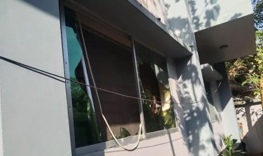 সীতাকুণ্ডে বিএনপি নেতার বাড়িতে হামলা ভাঙচুর