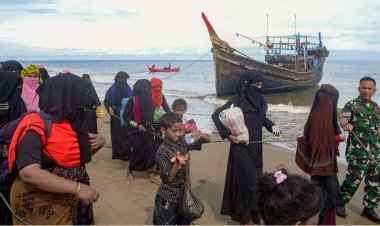  সাগরে ডুবতে বসা ১৫৪ রোহিঙ্গাকে বাঁচাল ভিয়েতনামের তেলবাহী জাহাজ