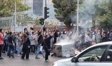 নারীদের 'স্তন ও যৌনাঙ্গ' লক্ষ্য করে গুলি চালানোর অভিযোগ ইরানের নিরাপত্তা বাহিনীর বিরুদ্ধে