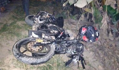 ট্রাকচাপায় প্রাণ গেল দুই বন্ধুর