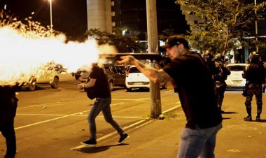 পুলিশ সদর দপ্তরে বলসোনারোর সমর্থকদের হামলা