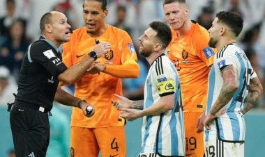 রেফারির হাতেই কি ঝুলছে মেসি-এমবাপের ভাগ্য! পুরনো রেকর্ড কী বলছে?