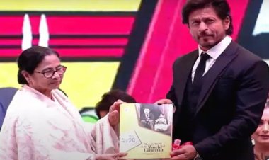 বাংলায় বক্তৃতা করে কলকাতাবাসীর প্রশংসায় ভাসলেন শাহরুখ