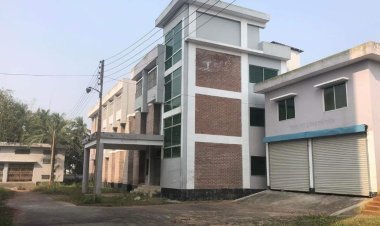 বিদ্যুৎহীন ভবন-জনবল সংকট, অনিশ্চয়তায় হেলথ টেকনোলজির শিক্ষার্থীরা