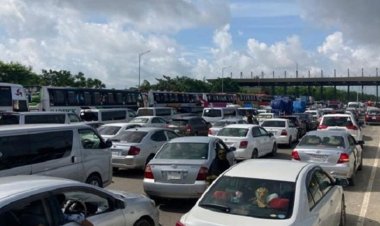 পদ্মা সেতু এলাকায় দুই কিলোমিটার যানজট