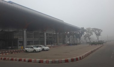 ঘন কুয়াশার কারণে সৈয়দপুর থেকে ফ্লাইট ফিরে গেল ঢাকায়