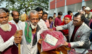 তারেক রহমানের নির্দেশে কেন্দুয়ায় বিএনপি  নেতা নাজমুল হাসানের শীতবস্ত্র বিতরণ
