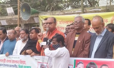 প্রধানমন্ত্রীর সময় শেষ তাই তাড়াহুড়া করে মেট্রোরেল উদ্বোধন করছে: দুদু