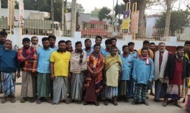  ৪ মাস পর দেশে ফিরলেন ভেসে যাওয়া ২৩ বাংলাদেশি