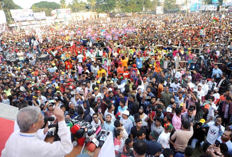 ১০ ডিসেম্বরের সমাবেশ নিয়ে দুঃস্বপ্ন দেখছে সরকার: মির্জা ফখরুল