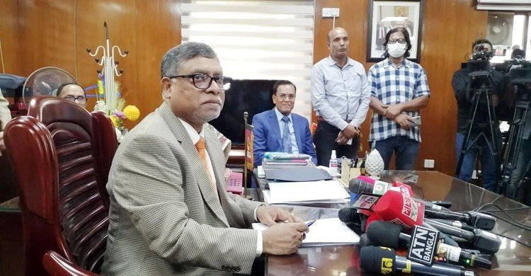 হাসপাতালে দেরিতে আসায় বেশি ডেঙ্গুরোগী মারা গেছে: স্বাস্থ্যমন্ত্রী
