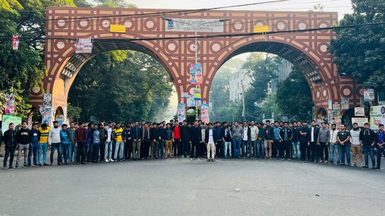 ঢাবি ক্যাম্পাসে আজও ছাত্রলীগের মহড়া