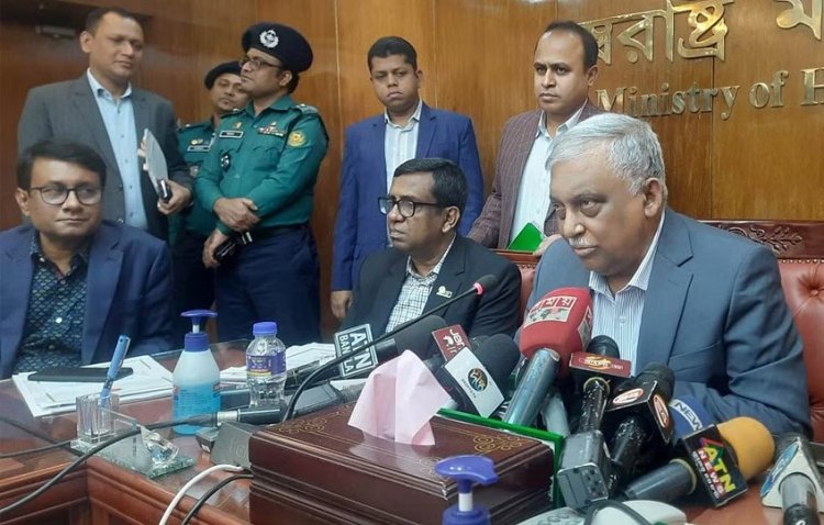 বিএনপি শাসনামলে নিখোঁজ ব্যক্তিদের তালিকা করা হচ্ছে: স্বরাষ্ট্রমন্ত্রী