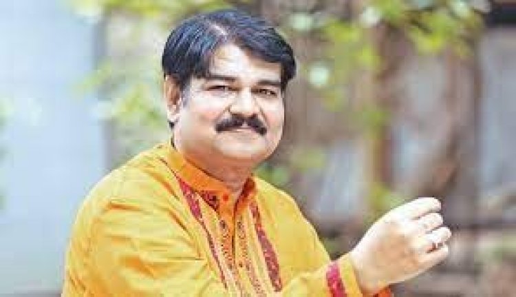 নুরুল ইসলাম মানিকের লেখা দেশের গান গাইলেন সুজিত মোস্তফা