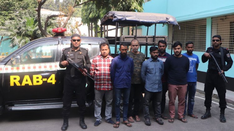 ডেমরায় পাঁচ কোটি টাকার রপ্তানিযোগ্য চোরাই গার্মেন্টস পণ্য উদ্ধার