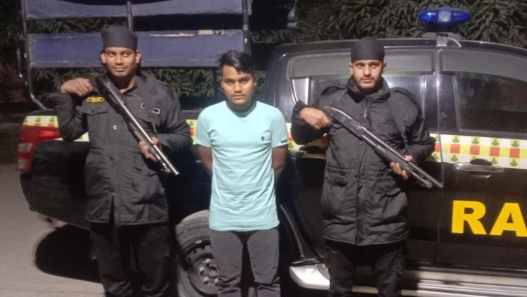 পিকআপ ছিনতাইয়ে ভাড়ায় ডেকে হত্যা করা হয় চালক সাকিবকে: মূলহোতা সিয়াম গ্রেপ্তার
