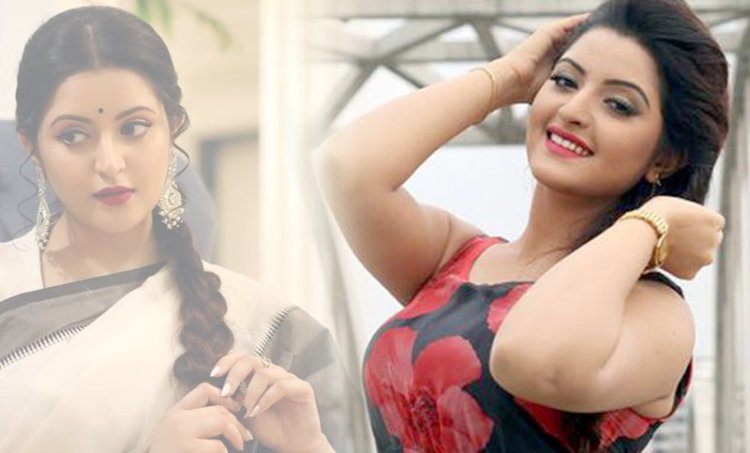 মুখিয়ে আছেন খোদ পরীমনি
