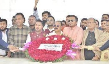  প্রতিষ্ঠাবার্ষিকীতে জিয়ার কবরে ছাত্রদলের শ্রদ্ধা