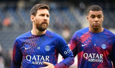  মেসি ফেরার আগেই পিএসজি থেকে উধাও এমবাপে