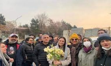 অস্কারজয়ী অভিনেত্রী তারানেহ আলিদোস্তির মুক্তি দিয়েছে ইরান 