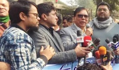 যুক্তরাষ্ট্রে বাংলাদেশি শিক্ষার্থী হত্যার প্রতিবাদে পররাষ্ট্র মন্ত্রণালয়ের সামনে মানববন্ধন