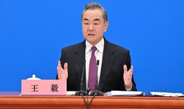 রাতে ঢাকায় দু'ঘন্টার যাত্রা বিরতি করবেন চীনের পররাষ্ট্রমন্ত্রী