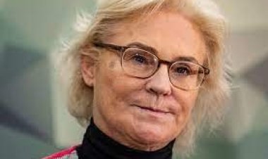 পদত্যাগ করতে যাচ্ছেন জার্মান প্রতিরক্ষামন্ত্রী