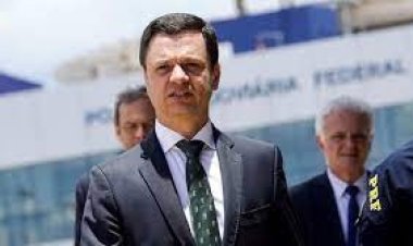 সুপ্রিমকোর্টে হামলা: ব্রাজিলের সাবেক বিচারমন্ত্রী আটক