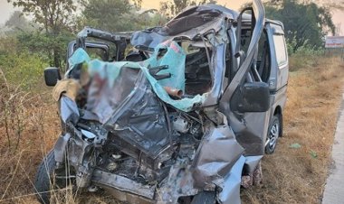 মহারাষ্ট্রে মাইক্রোবাস-ট্রাক সংঘর্ষে নিহত ৯