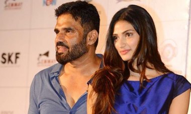  মেয়েকে বিয়ে দিয়ে আবেগে ভাসলেন সুনীল শেঠি