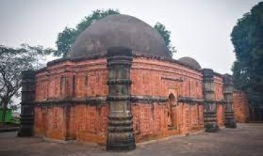 প্রাচীন স্থাপত্যশৈলীর অনন্য নিদর্শন ‘সুরা মসজিদ’