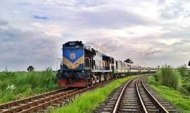 প্রধানমন্ত্রীর জনসভায় যাতায়াতে চলছে ৭ স্পেশাল ট্রেন