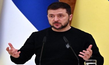 ট্যাংকের পর এবার দূরপাল্লার ক্ষেপণাস্ত্র চাইলেন জেলেনস্কি