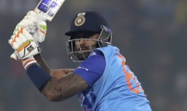 লখনউয়ে স্যান্টনারদের হারিয়ে টি-টোয়েন্টি সিরিজ়ে সমতা ফেরাল হার্দিকের ভারত