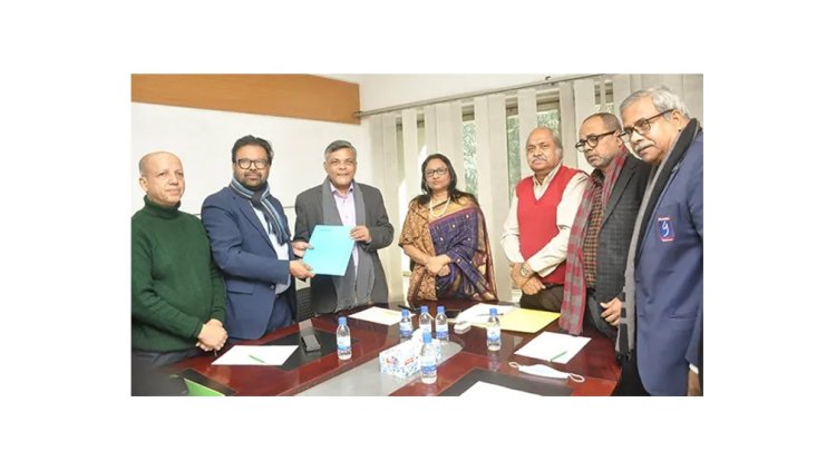 জাতীয় প্রেস ক্লাবের নবনির্বাচিত ব্যবস্থাপনা কমিটির দায়িত্ব গ্রহণ