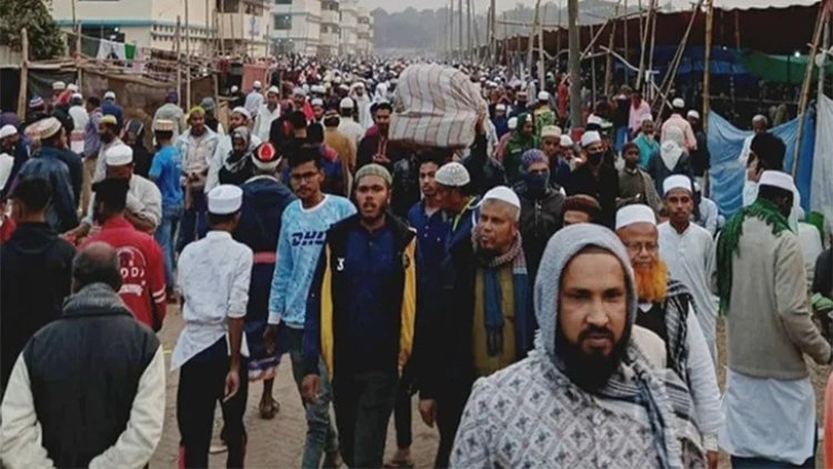 ইজতেমায় দ্বিতীয় দিনের বয়ান চলছে