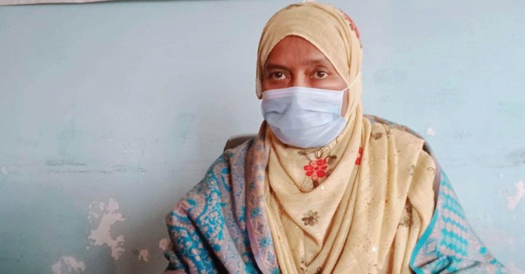 সোনাগাজীতে ইভটিজিংয়ের প্রতিবাদ করায় শিক্ষিকা ও তার স্বামীকে মারধর