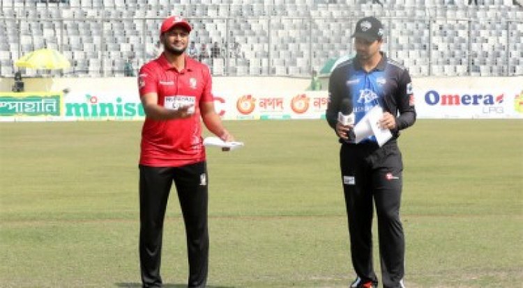 টস জিতে রংপুরকে ব্যাটিংয়ে পাঠালো চট্টগ্রাম