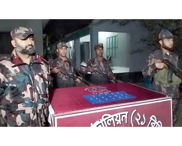 যশোরে সাড়ে ৬ কোটি টাকার সোনাসহ ২ পাচারকারী আটক