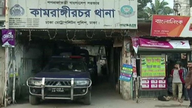 ভবনের ছাদে খেলার সময় পড়ে ভাই-বোন নিহত