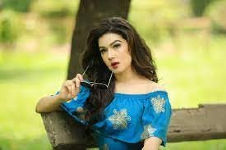 অভিনয়-রাজনীতি দুটোই চালিয়ে যাব: মাহী