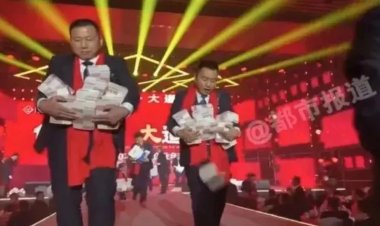 ৪০ কর্মীকে ৯০ কোটি টাকা বোনাস