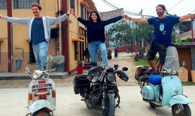 মোটরসাইকেলে ২৯ দেশ পেরিয়ে সাতক্ষীরায় রোমানিয়ার তরুণী