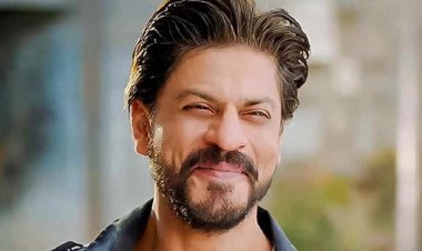 শাহরুখের বসের সঙ্গে ‘পাঠান’ দেখলেন অভিনেতার প্রথম নায়িকা