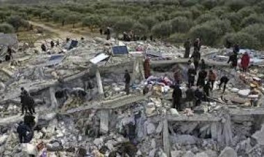 ভূমিকম্পে নিহতদের গণকবর দেওয়া হচ্ছে