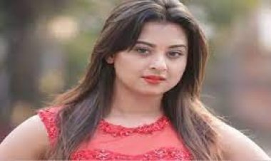 এবার রাজনীতিতে শবনম বুবলী!