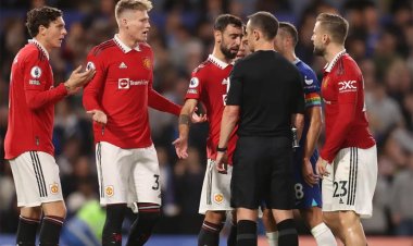 টানা ২১ বছর লিডসের মাঠে হারেনি ম্যানইউ