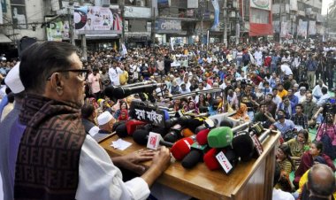 ‘অর্থপাচারকারী-অপকর্মকারীরা সাবধান, শেখ হাসিনা কঠোর হচ্ছেন’