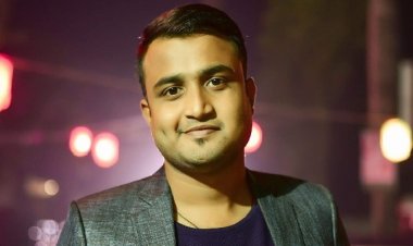 ছাত্রলীগ নৈরাজ্যে আতঙ্কিত শিক্ষার্থীরা অধ্যক্ষ লাঞ্ছিত