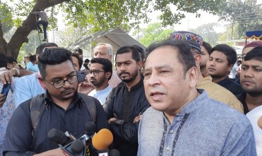 বিডিআর বিদ্রোহ : সরকার কাদের আড়াল করতে চায়, প্রশ্ন কিবরিয়ার